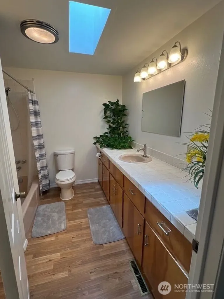 4430 Pine Avenue NE Bremerton WA 98310