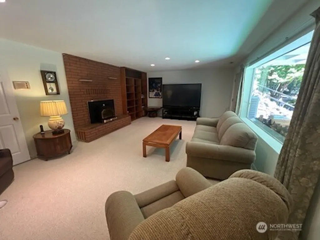 4430 Pine Avenue NE Bremerton WA 98310