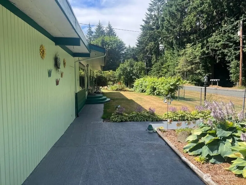 4430 Pine Avenue NE Bremerton WA 98310