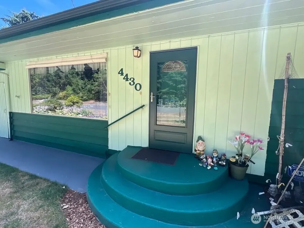 4430 Pine Avenue NE Bremerton WA 98310