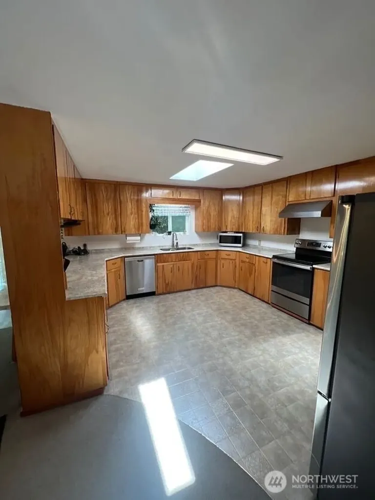4430 Pine Avenue NE Bremerton WA 98310