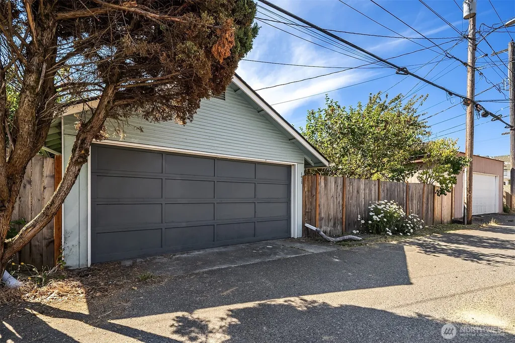 2415 Rucker Avenue Everett WA 98201
