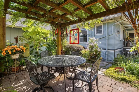 2415 Rucker Avenue Everett WA 98201