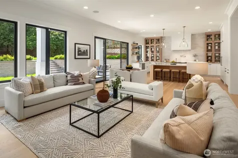 10415 SE 13th Street Bellevue WA 98004