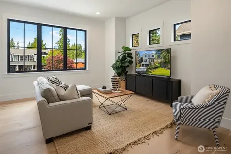 10415 SE 13th Street Bellevue WA 98004