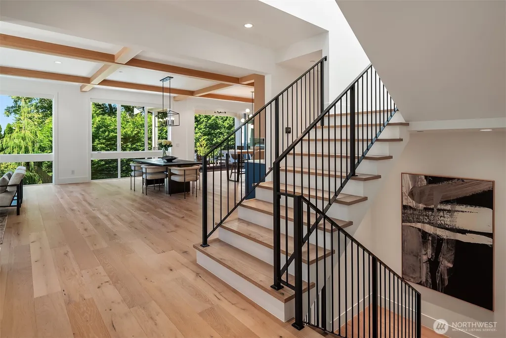 9812 NE 31st Street Bellevue WA 98004
