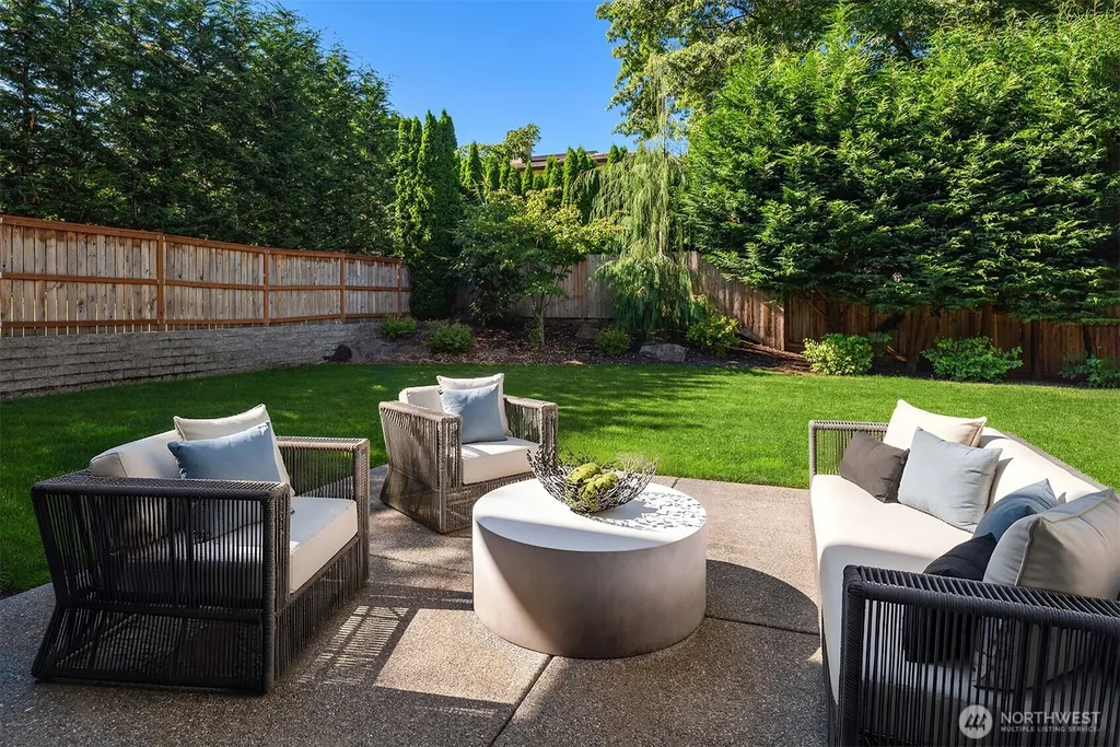 9812 NE 31st Street Bellevue WA 98004