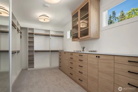 9812 NE 31st Street Bellevue WA 98004