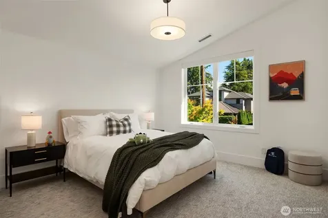 9812 NE 31st Street Bellevue WA 98004