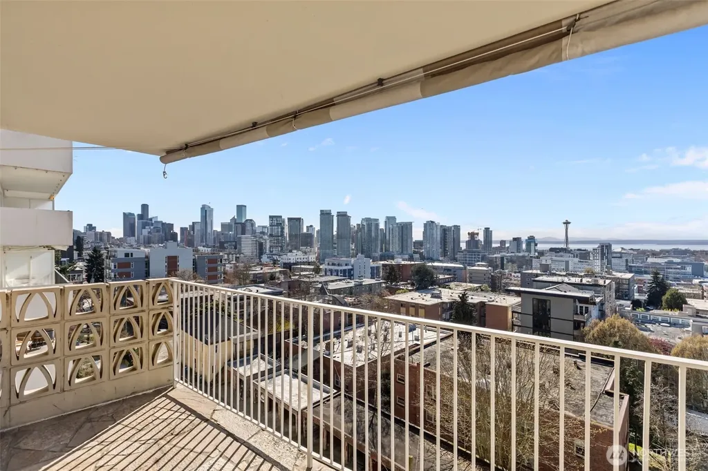 525 Belmont Avenue E Seattle WA 98102