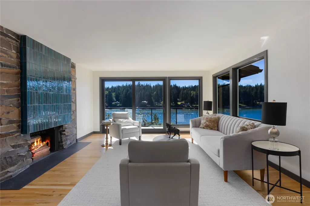 6498 NE Monte Vista Drive Bainbridge Island WA 98110