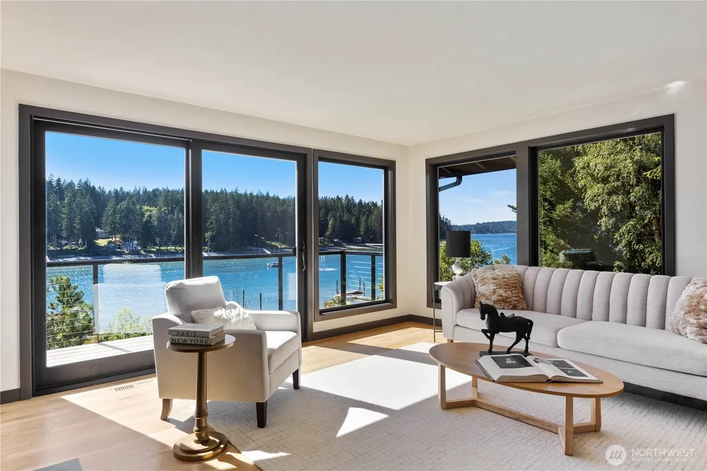 6498 NE Monte Vista Drive Bainbridge Island WA 98110