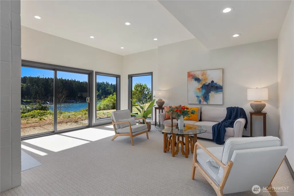 6498 NE Monte Vista Drive Bainbridge Island WA 98110