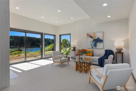 6498 NE Monte Vista Drive Bainbridge Island WA 98110