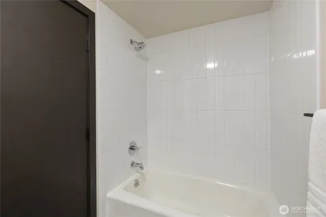 6498 NE Monte Vista Drive Bainbridge Island WA 98110