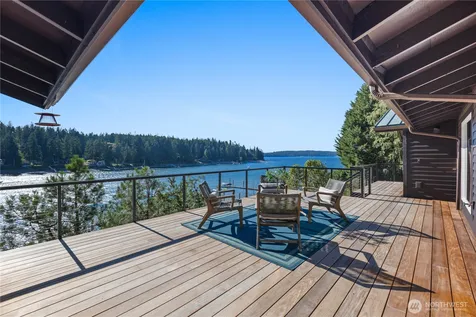 6498 NE Monte Vista Drive Bainbridge Island WA 98110