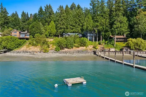 6498 NE Monte Vista Drive Bainbridge Island WA 98110