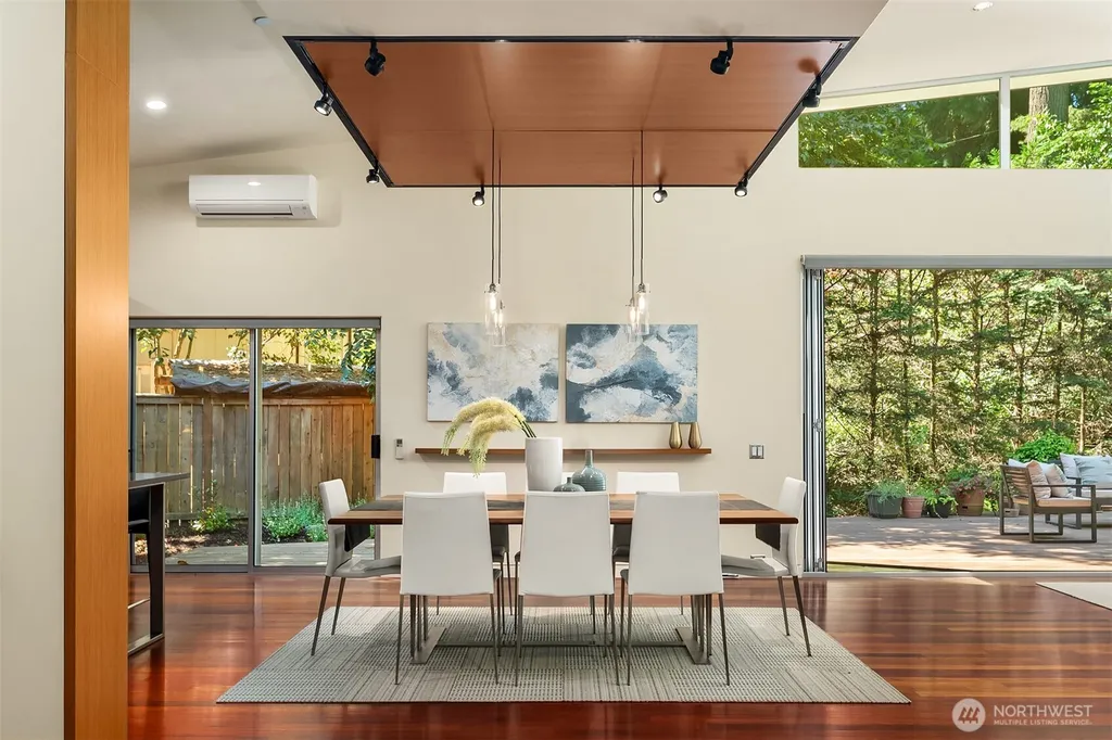 2716 107 Avenue SE Beaux Arts WA 98004