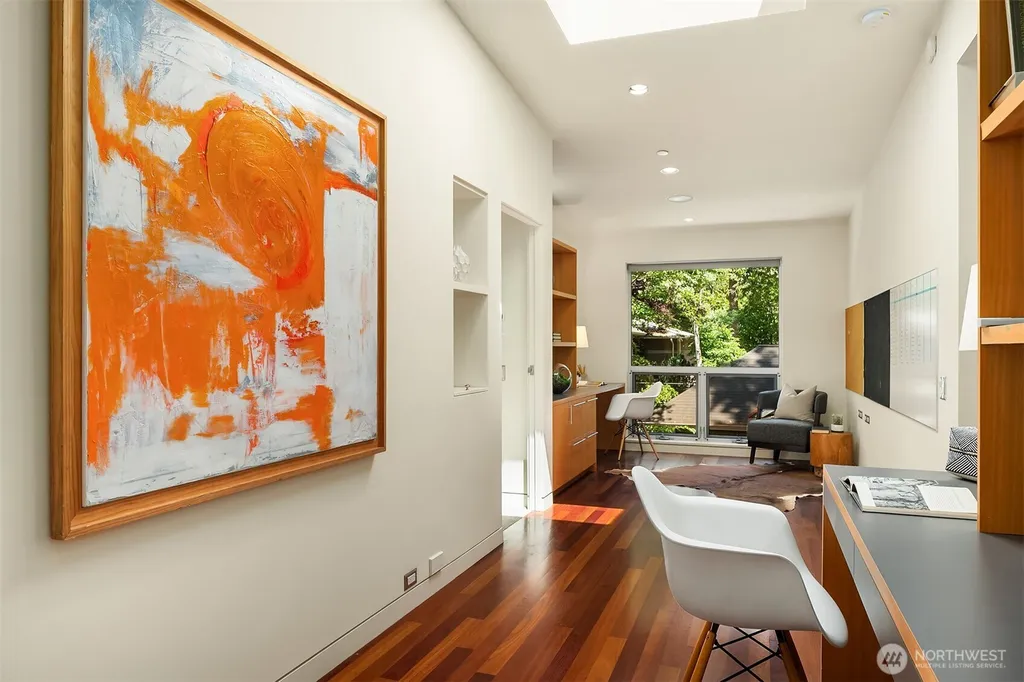 2716 107 Avenue SE Beaux Arts WA 98004