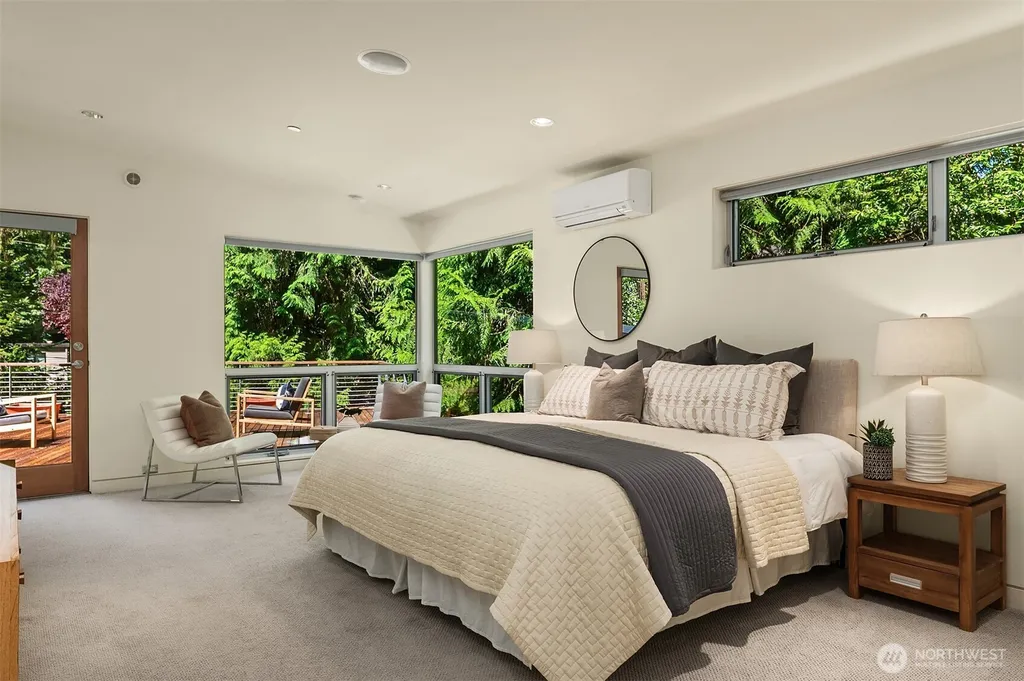 2716 107 Avenue SE Beaux Arts WA 98004