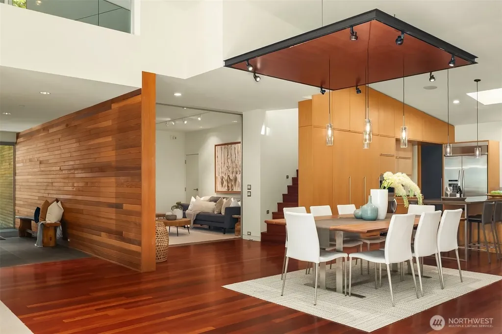 2716 107 Avenue SE Beaux Arts WA 98004
