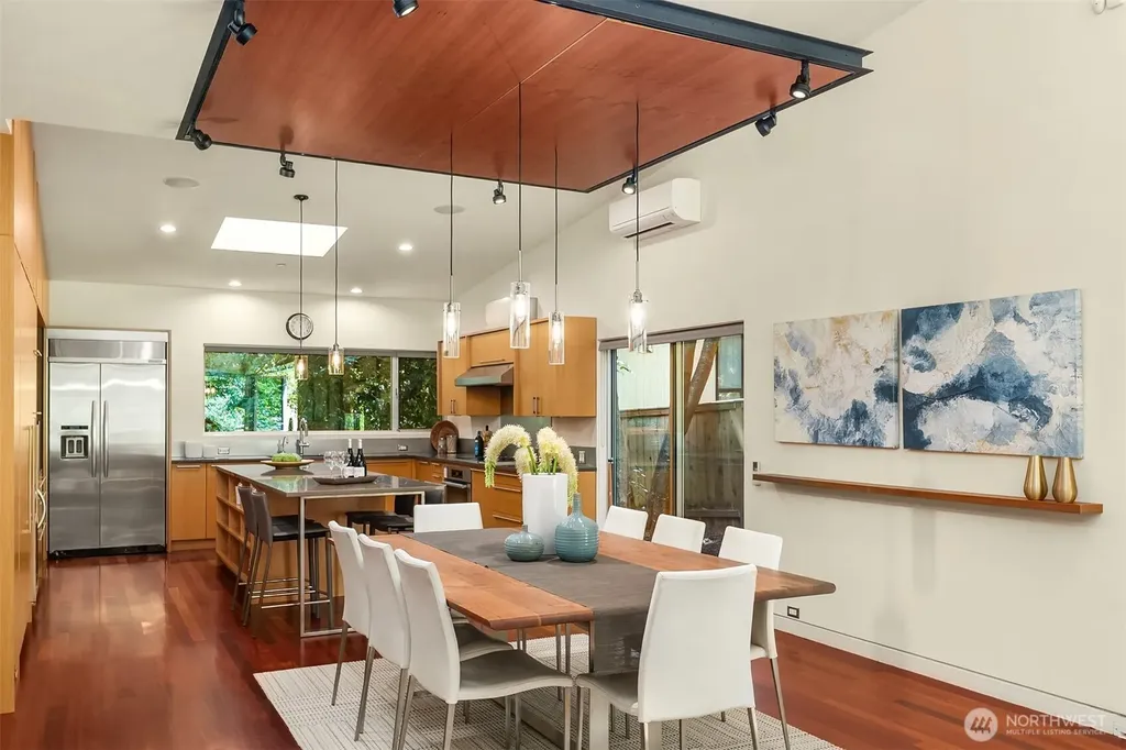 2716 107 Avenue SE Beaux Arts WA 98004