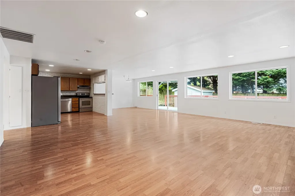 9604 NE 124th Street Kirkland WA 98034