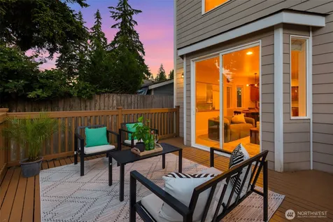 1756 Monroe Avenue NE Renton WA 98056