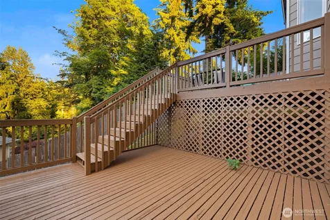 1756 Monroe Avenue NE Renton WA 98056