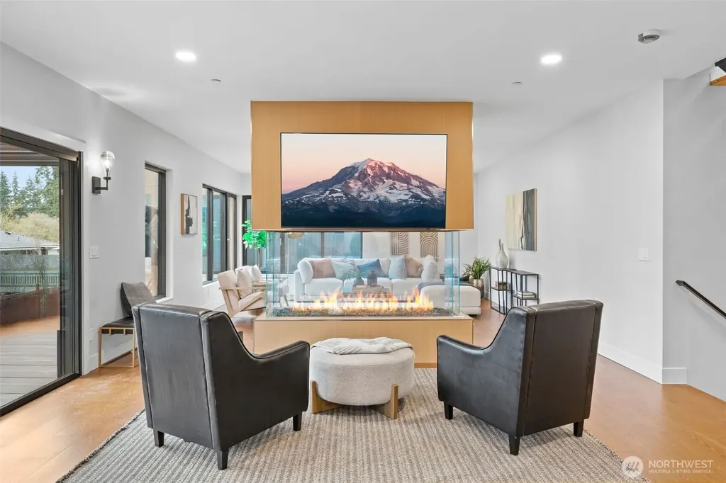 7903 240th Street SW Edmonds WA 98026