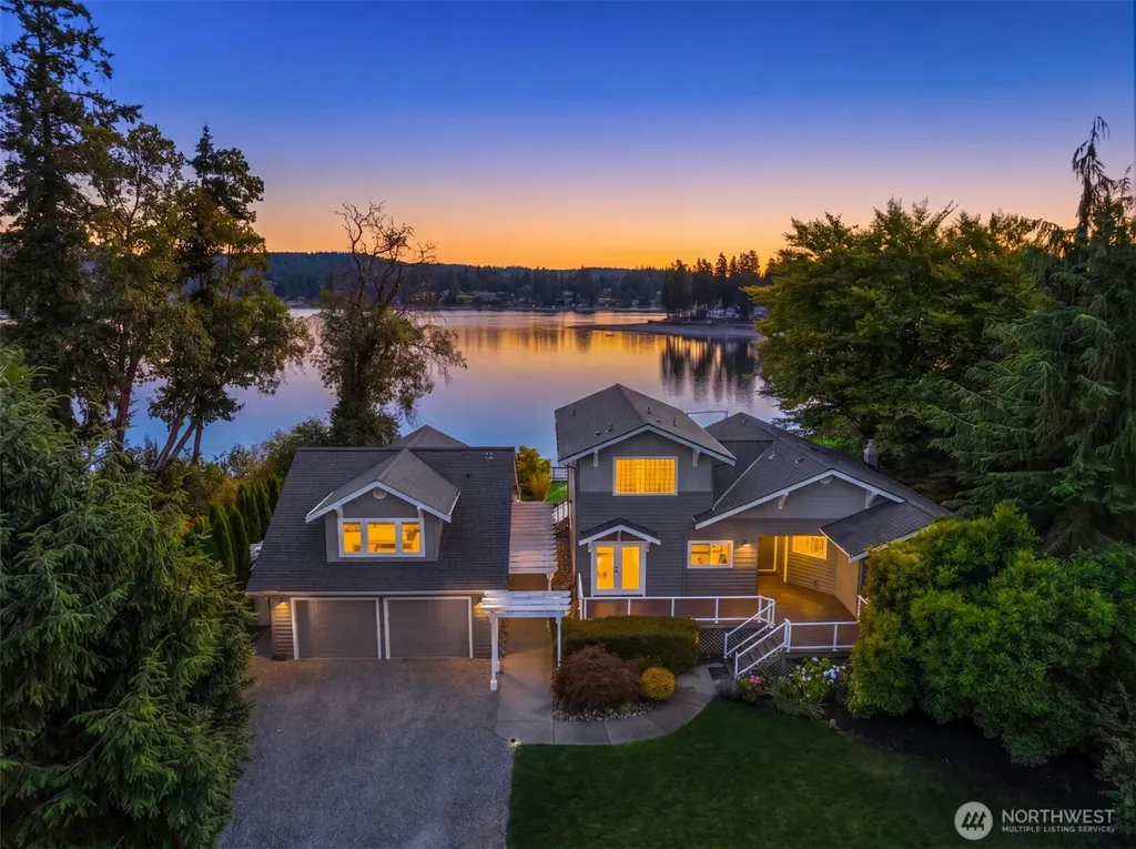 16392 Pearson Road NE Poulsbo WA 98370