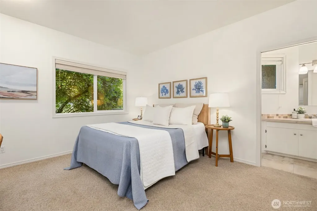 16392 Pearson Road NE Poulsbo WA 98370