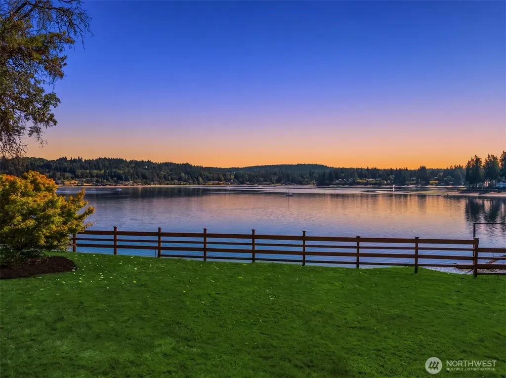 16392 Pearson Road NE Poulsbo WA 98370