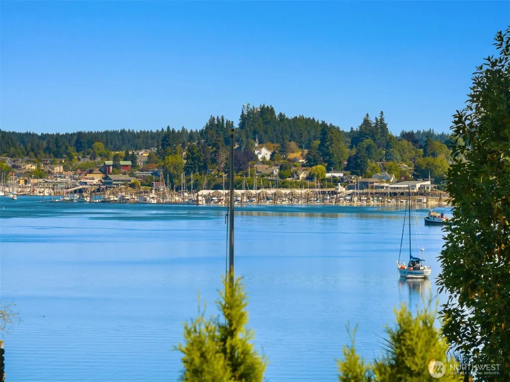 16392 Pearson Road NE Poulsbo WA 98370