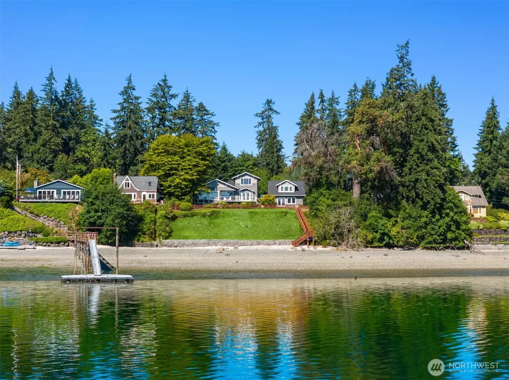 16392 Pearson Road NE Poulsbo WA 98370