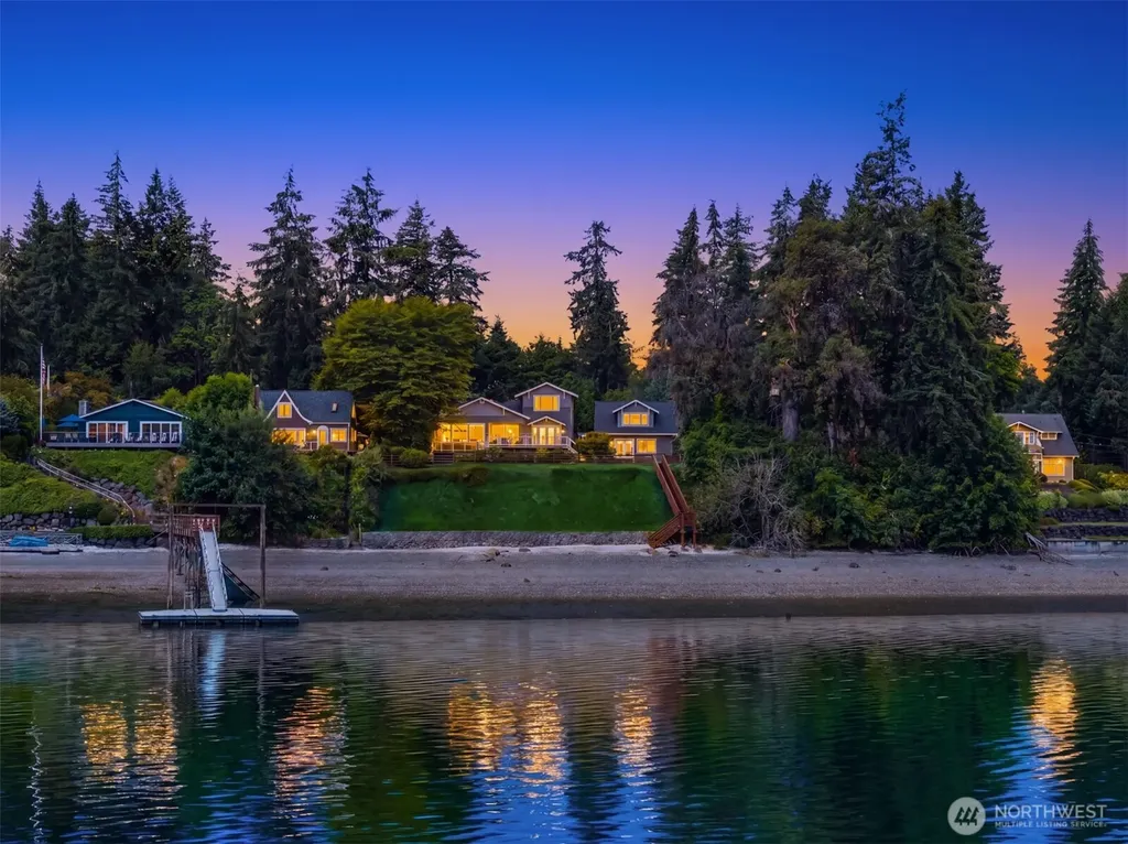 16392 Pearson Road NE Poulsbo WA 98370