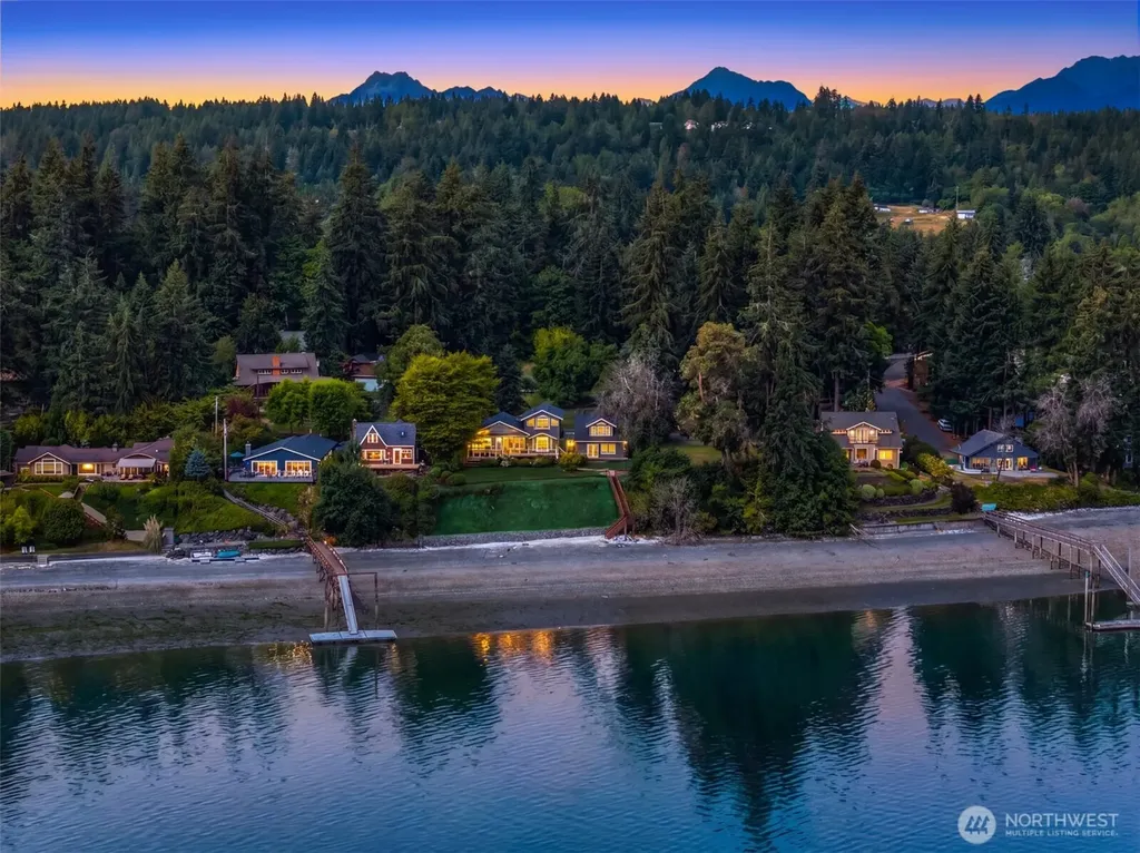 16392 Pearson Road NE Poulsbo WA 98370