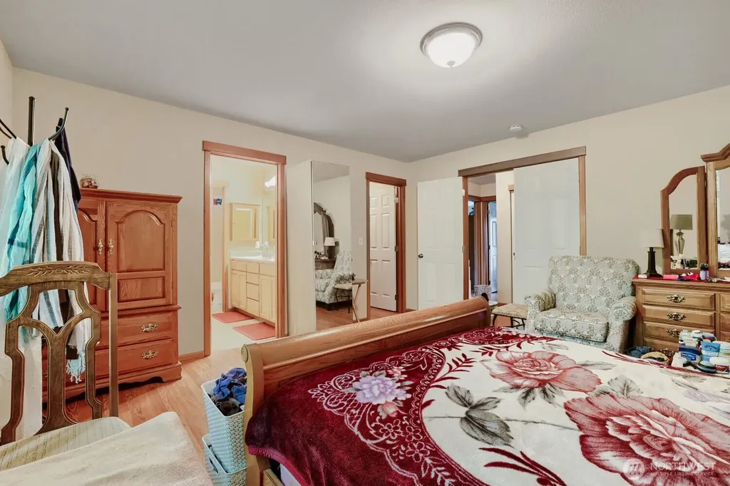 14505 Meridian Place W Lynnwood WA 98087