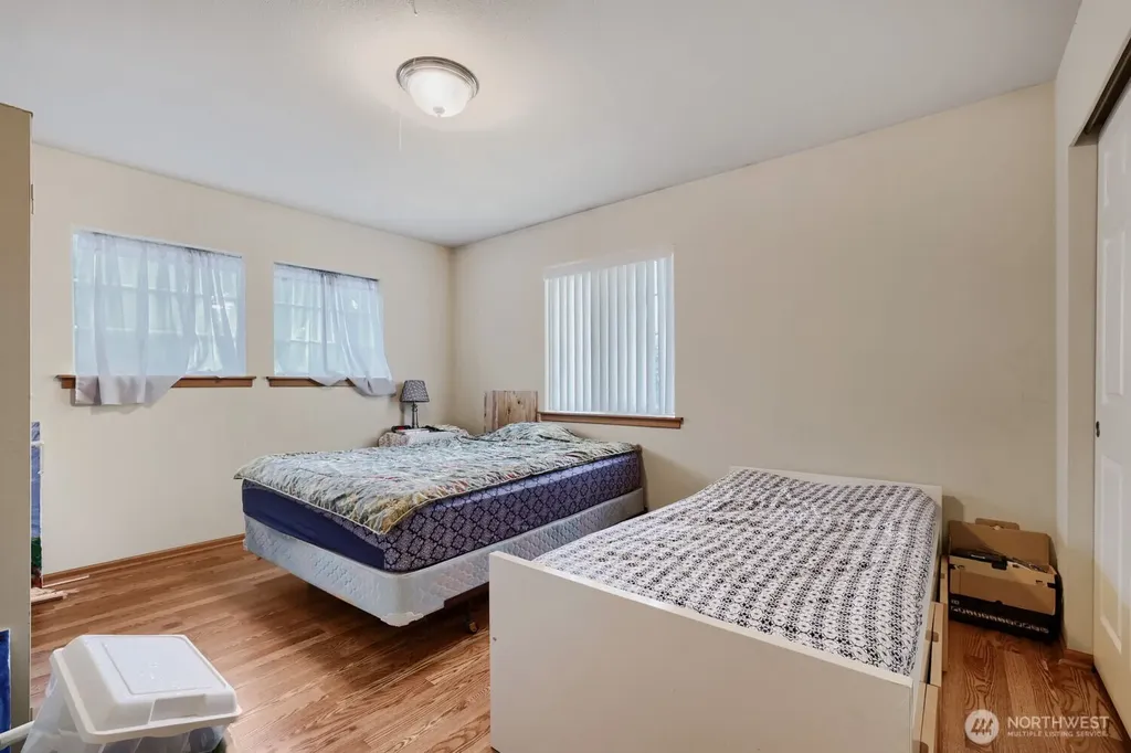 14505 Meridian Place W Lynnwood WA 98087