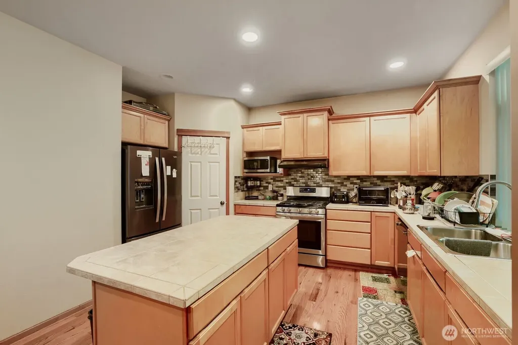 14505 Meridian Place W Lynnwood WA 98087
