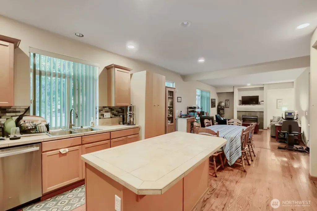 14505 Meridian Place W Lynnwood WA 98087