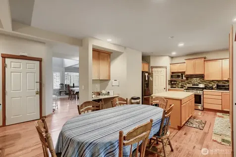 14505 Meridian Place W Lynnwood WA 98087