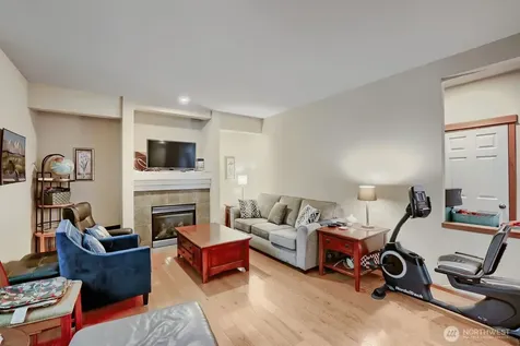 14505 Meridian Place W Lynnwood WA 98087