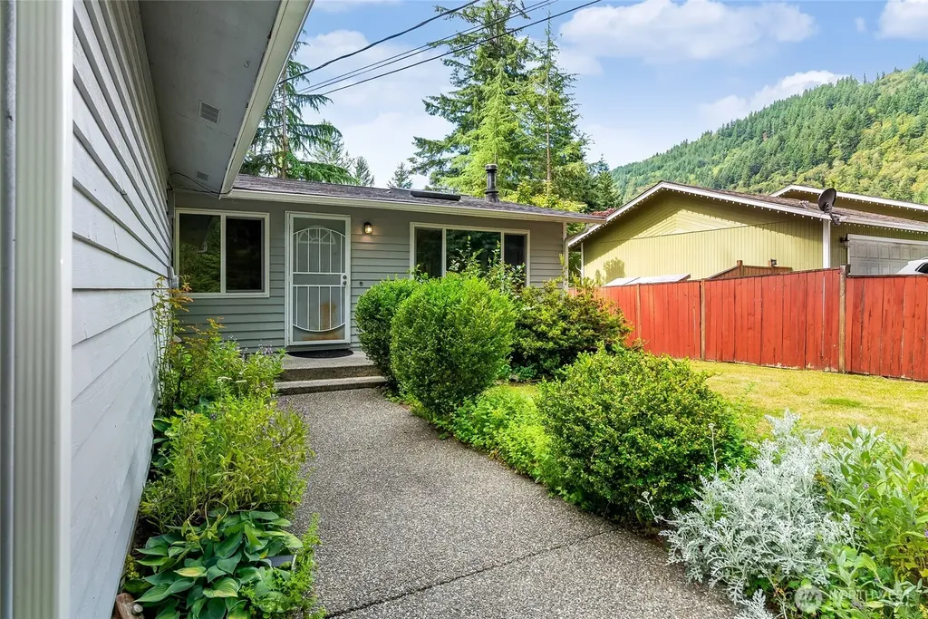 3031 Ridgeview Drive Sedro Woolley WA 98284
