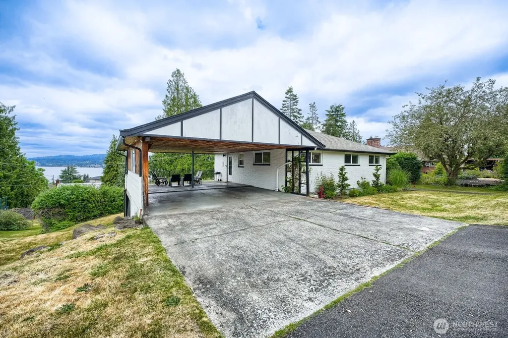 7528 S Lakeridge Drive Seattle WA 98178