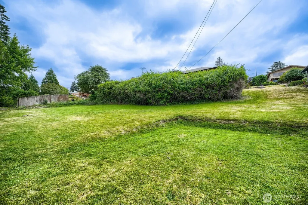 7528 S Lakeridge Drive Seattle WA 98178