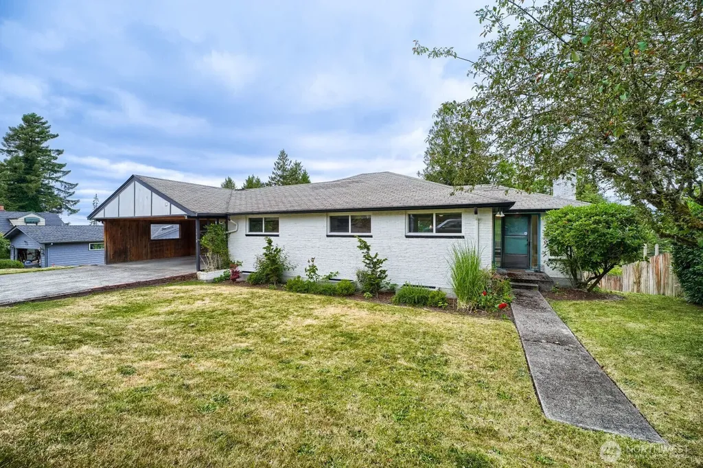 7528 S Lakeridge Drive Seattle WA 98178