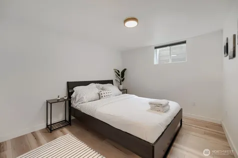 7528 S Lakeridge Drive Seattle WA 98178