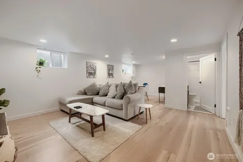 7528 S Lakeridge Drive Seattle WA 98178