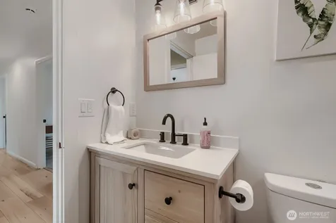 7528 S Lakeridge Drive Seattle WA 98178